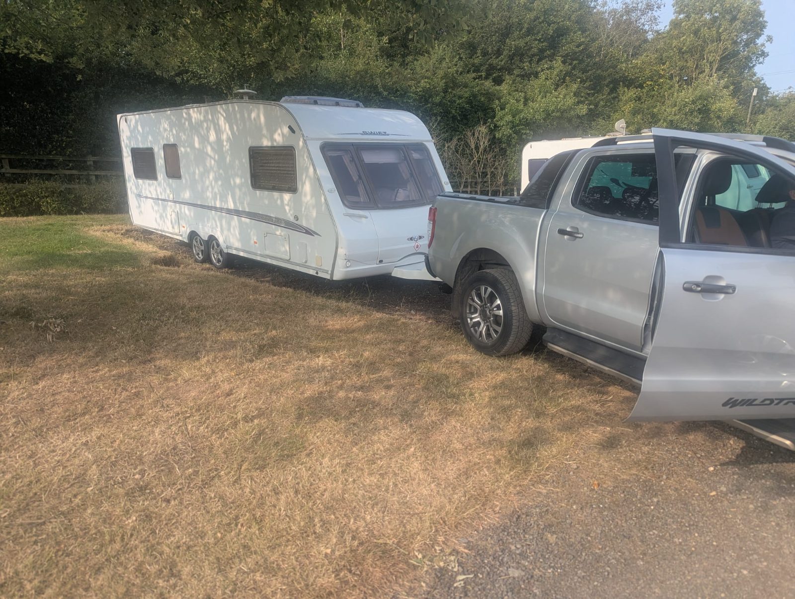 Twin-axle Swift caravan hitched to the Ford Ranger